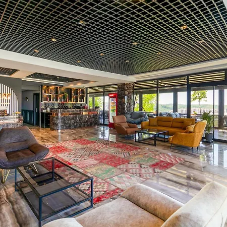 The Great Airport & Restaurant Otel 3*