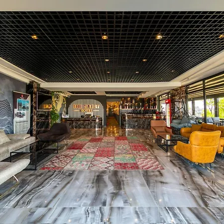Otel The Great Airport & Restaurant 3*