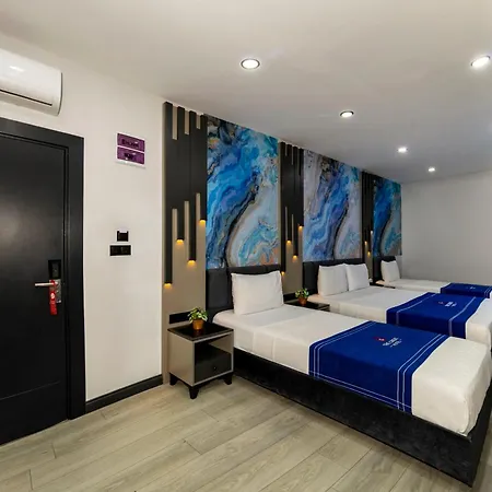 The Great Airport & Restaurant Otel