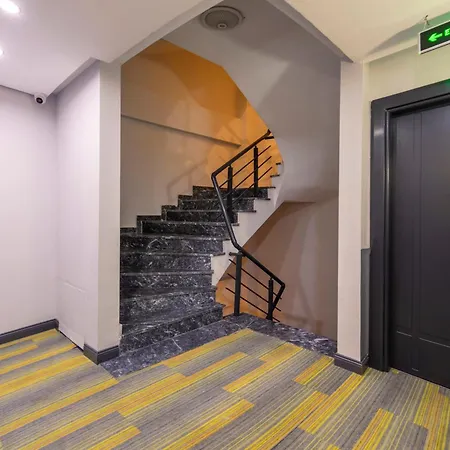 Hotel The Great Airport & Restaurant